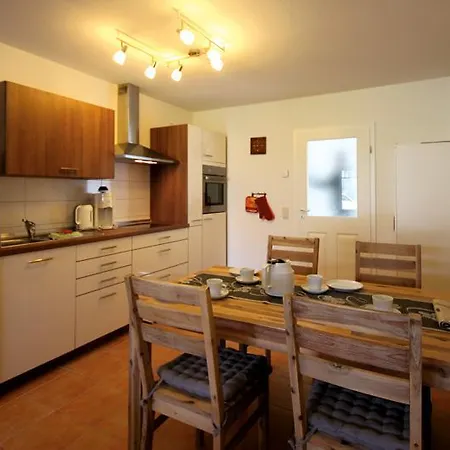 Apartment Strandnah - *
